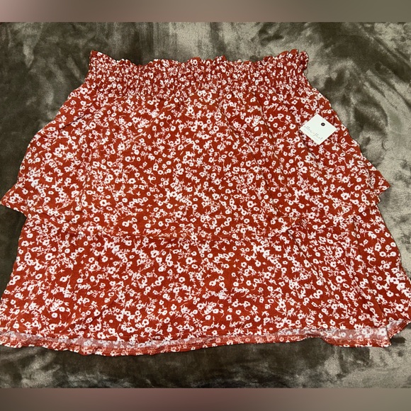 Tank top and skirt women’s matching set. - Picture 2 of 6